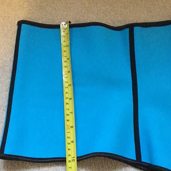 Waist Trainer - Picture 13 of 16